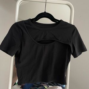 Lululemon Get Centered Short Sleeve, Size 6
